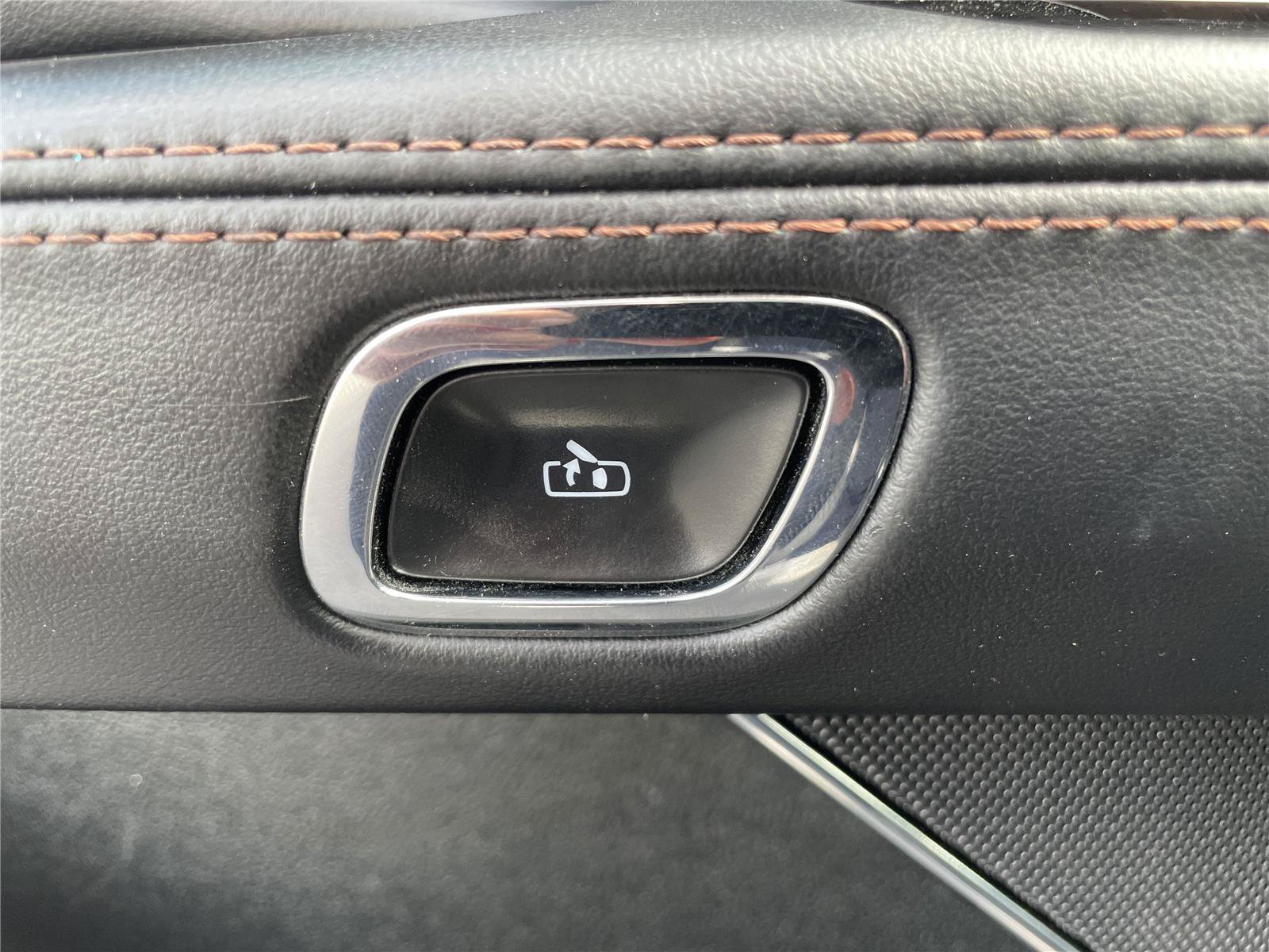 Used 2023 Lincoln Aviator Reserve AWD/4WD image 18