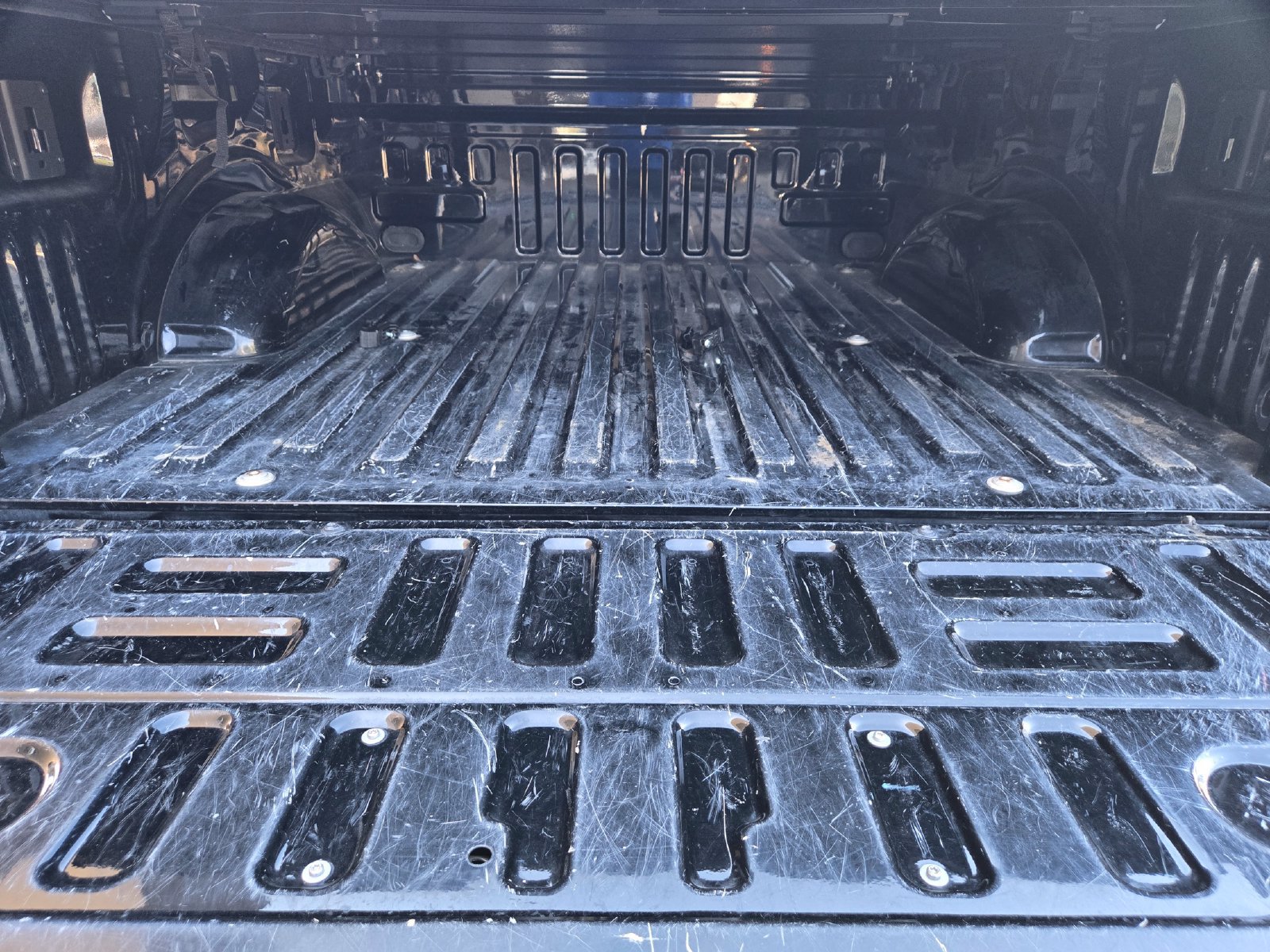 Used 2018 Ford F150 Platinum w/ Equipment Group 701A Luxury AWD/4WD image 29