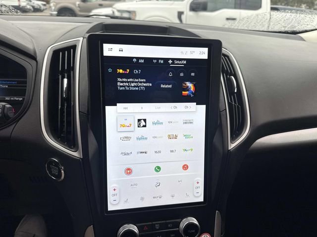 Used 2024 Ford Edge SEL image 28
