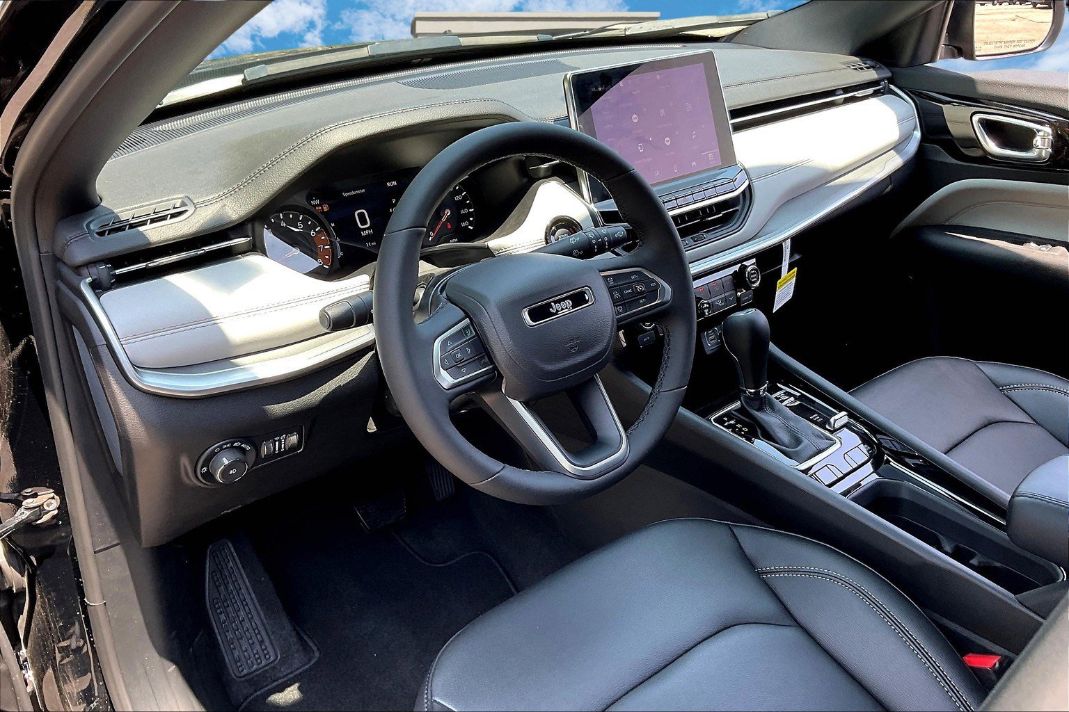 New 2025 Jeep Compass Limited image 6