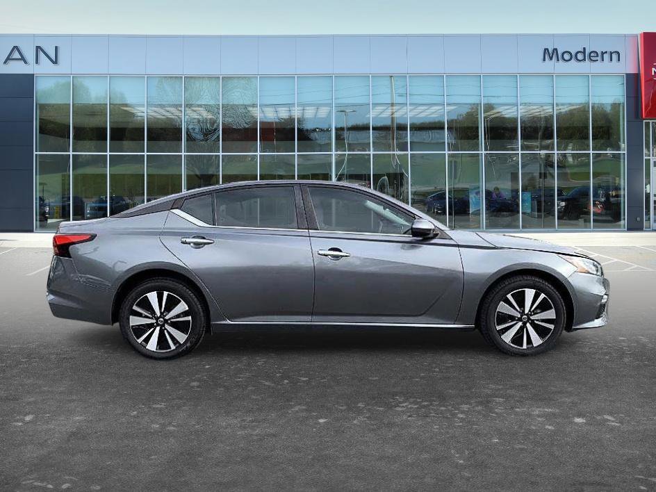 Certified 2022 Nissan Altima 2.5 SV image 4