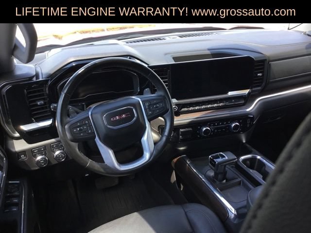 Used 2024 GMC Sierra 1500 SLT w/ SLT Premium Plus Package AWD/4WD image 3