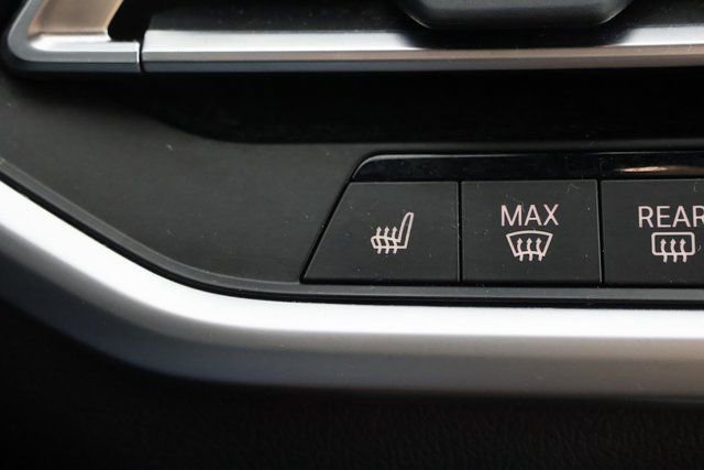 Used 2022 BMW X5 xDrive45e w/ Executive Package image 16