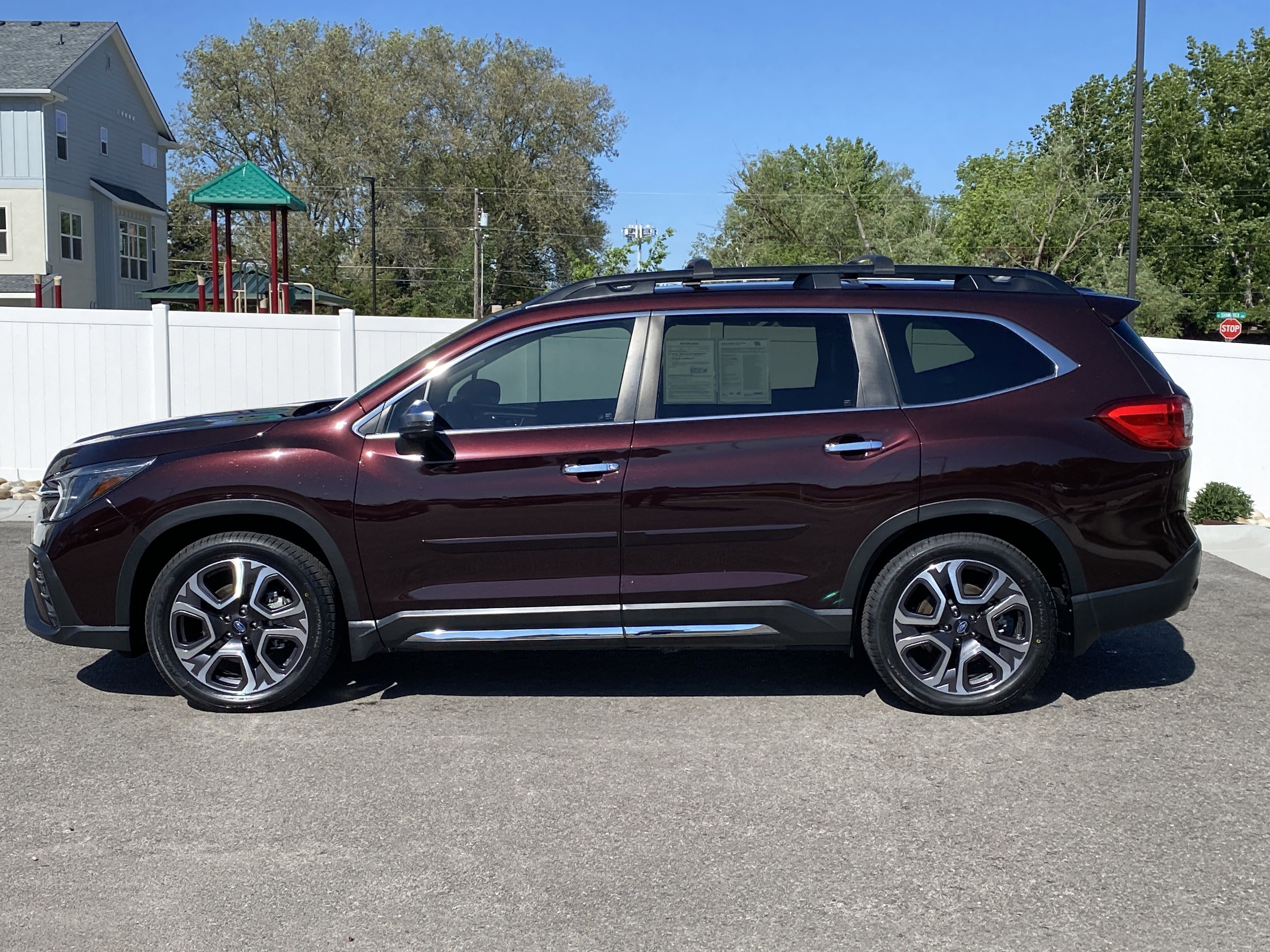 Certified 2023 Subaru Ascent Touring AWD/4WD image 3