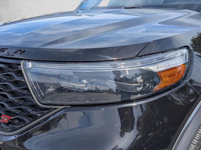 Used 2023 Ford Explorer ST w/ Equipment Group 401A AWD/4WD image 2