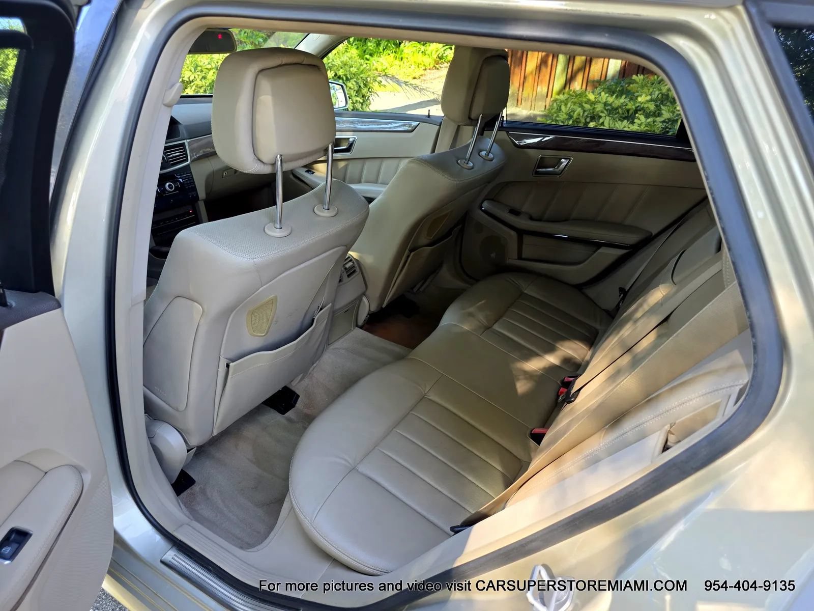 Used 2011 Mercedes-Benz E 350 4MATIC Wagon image 28