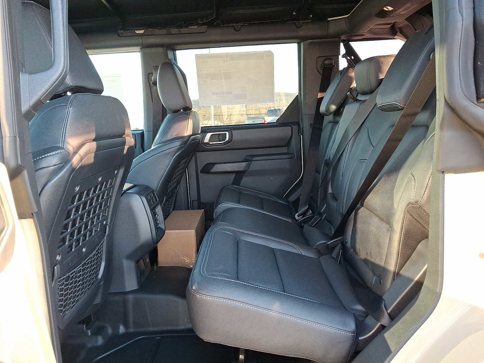 New 2025 Ford Bronco Badlands w/ Sasquatch Package image 8