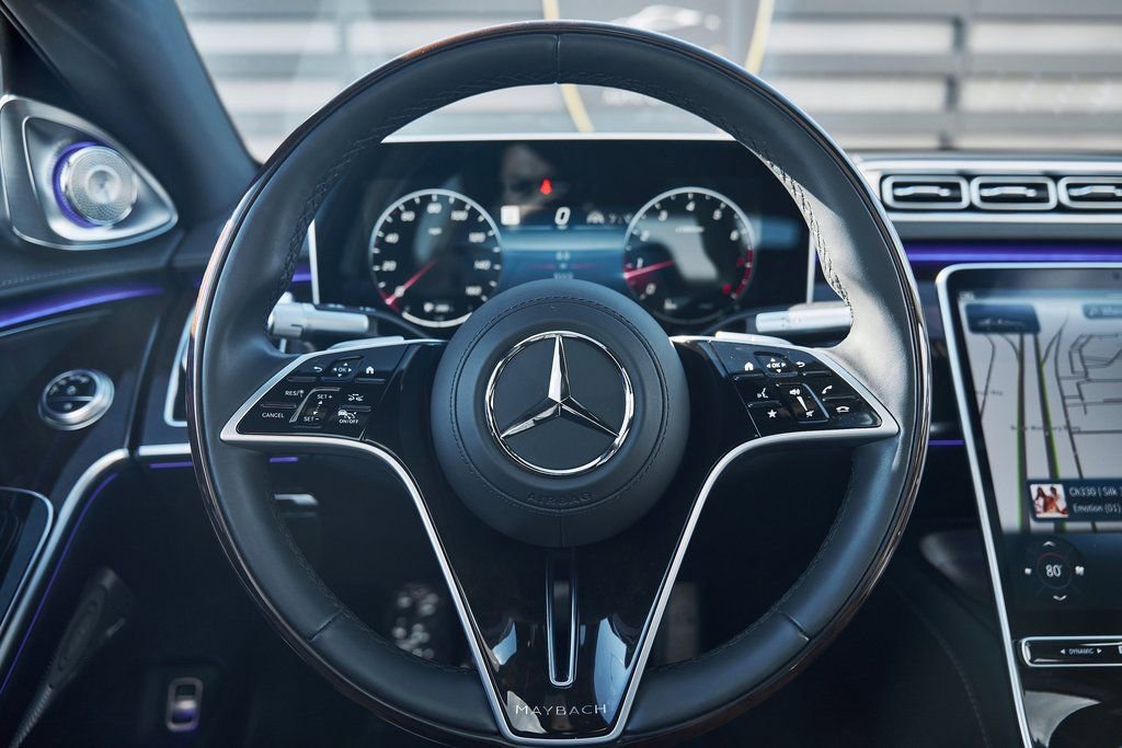Used 2025 Mercedes-Benz Maybach S 580 4MATIC image 45
