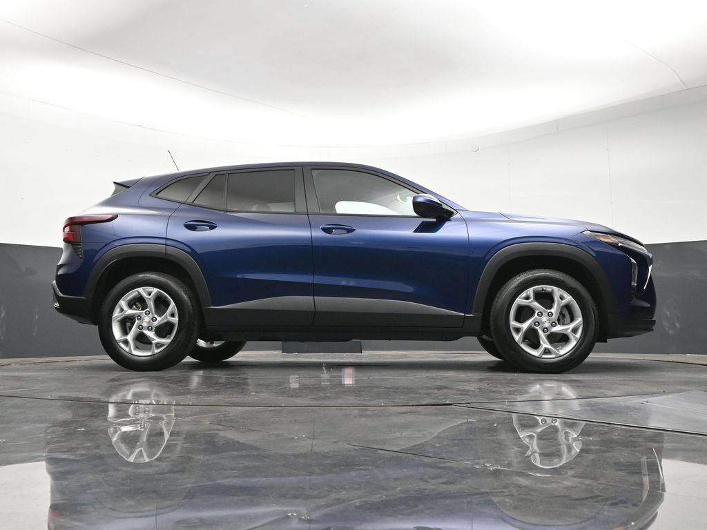 Certified 2024 Chevrolet Trax LS w/ LS Convenience Package FWD image 29