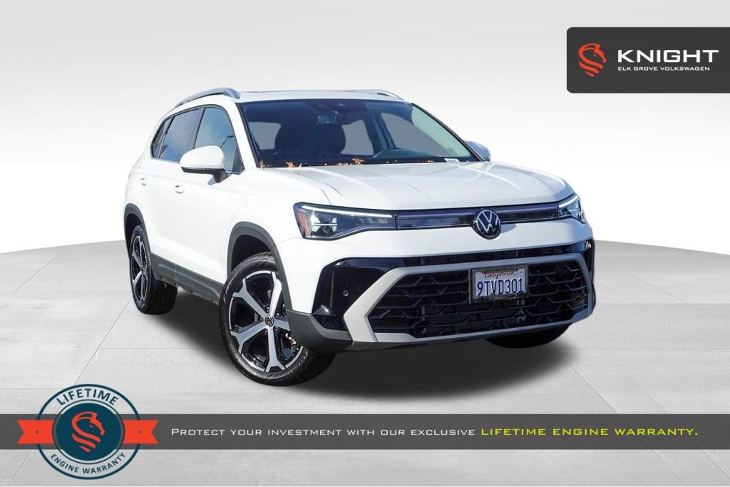 Certified 2025 Volkswagen Taos SEL image 1