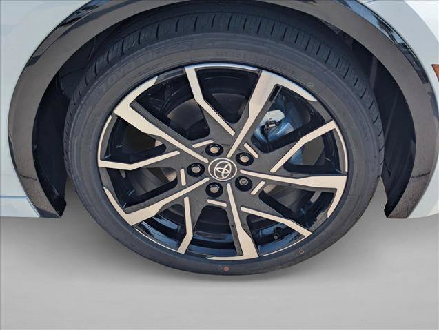 New 2026 Toyota Prius Plug-In Hybrid FWD image 9