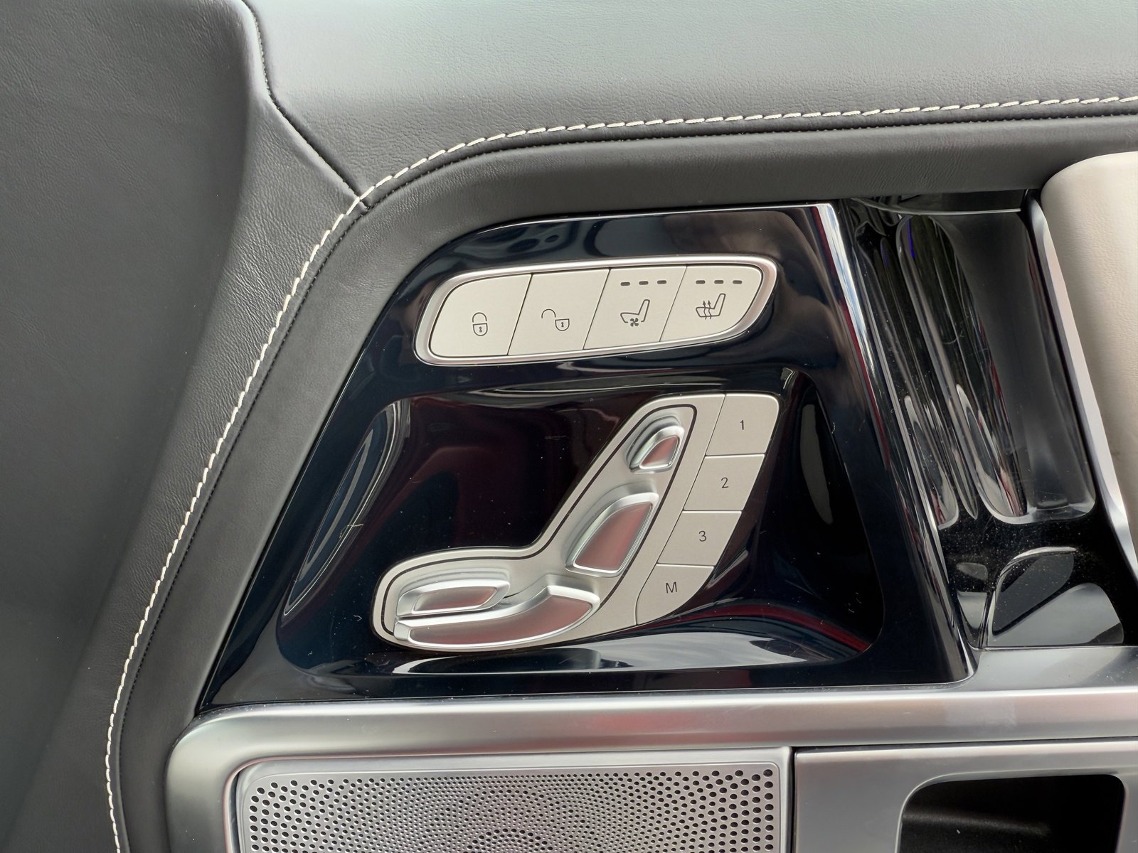 Used 2021 Mercedes-Benz G 63 AMG 4MATIC image 32