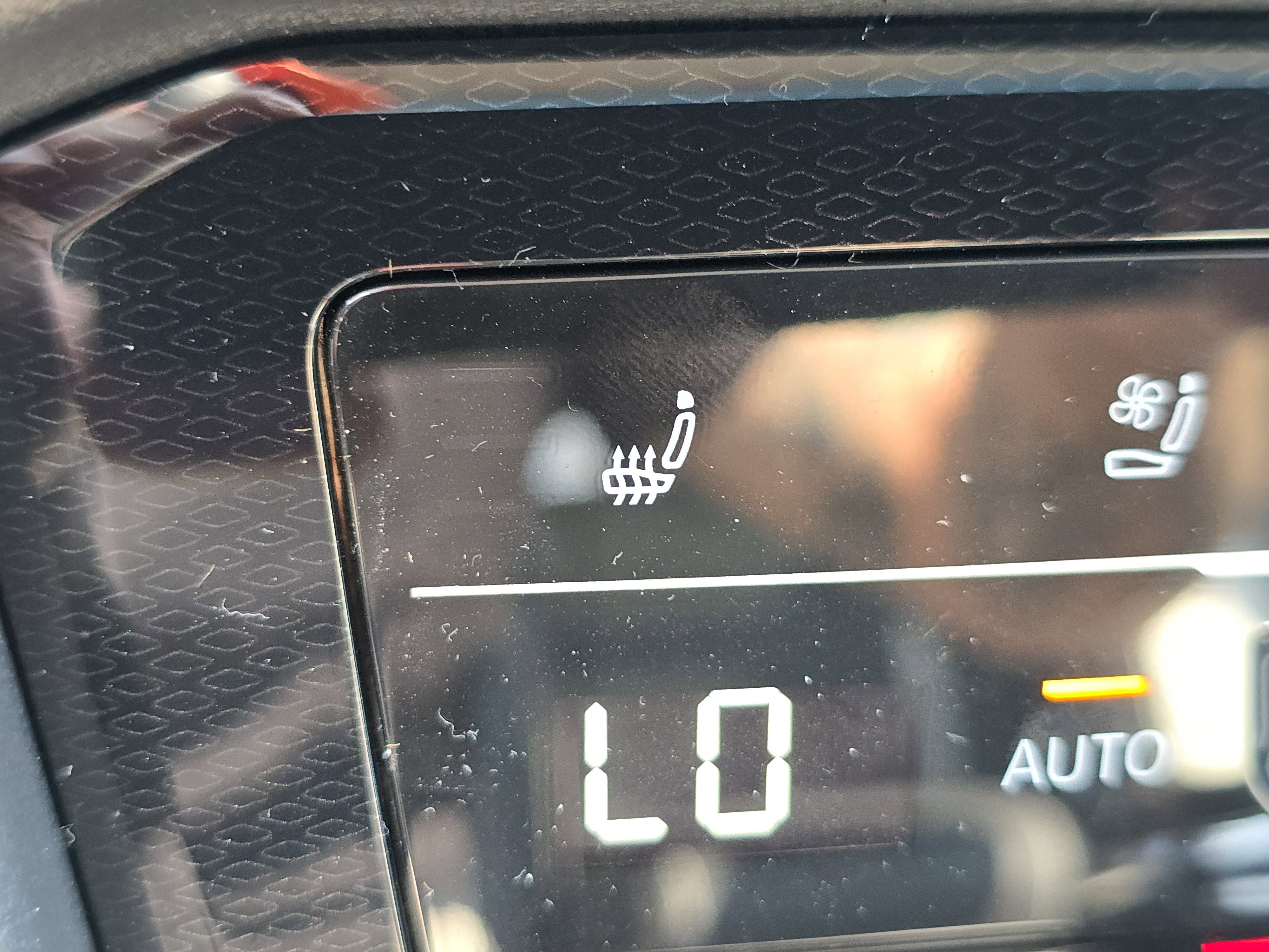 New 2025 Volkswagen Taos SEL image 12