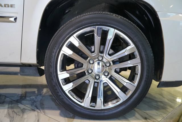 Used 2013 Cadillac Escalade Platinum AWD/4WD image 40