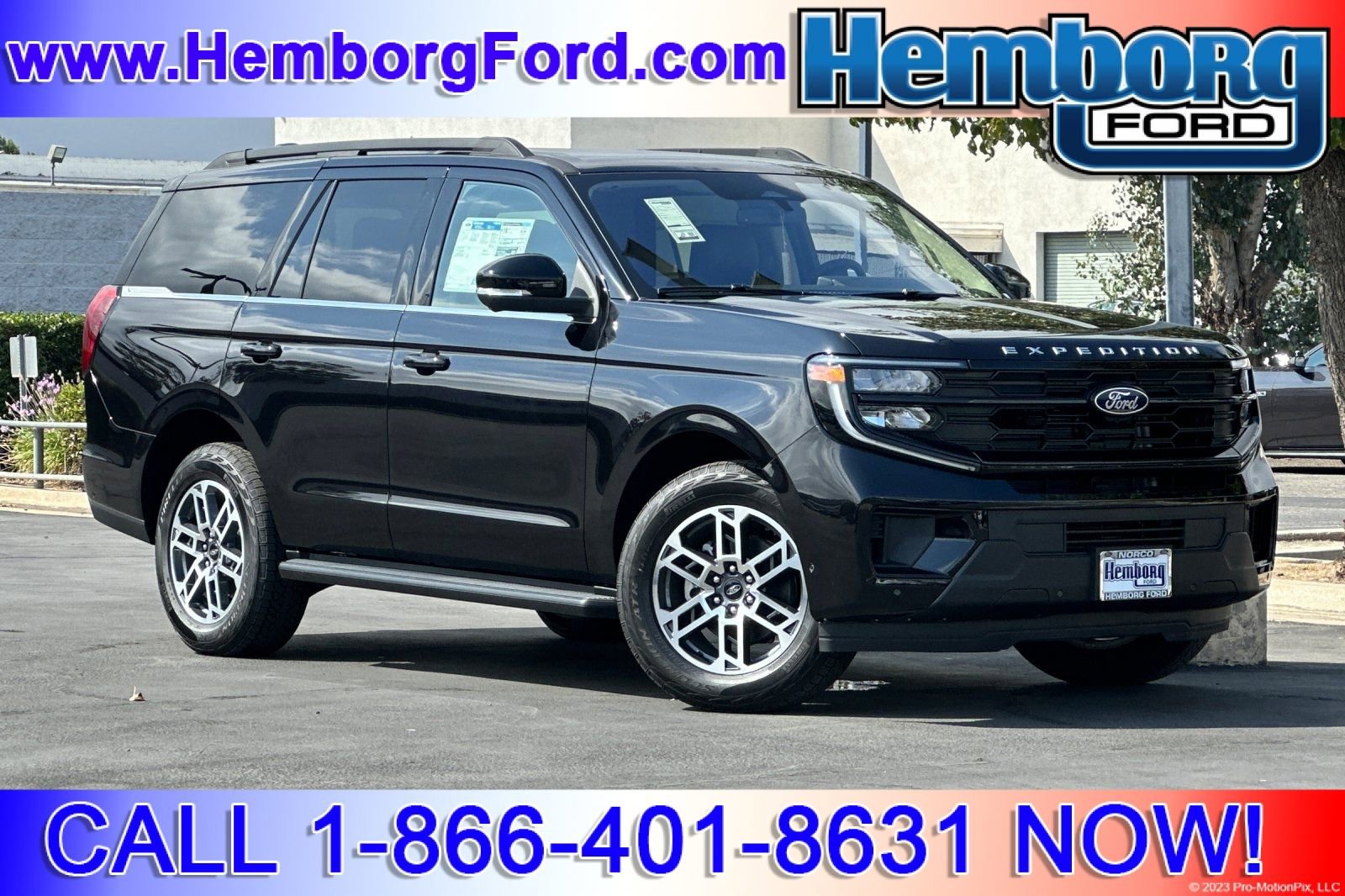 New 2025 Ford Expedition Active image 1
