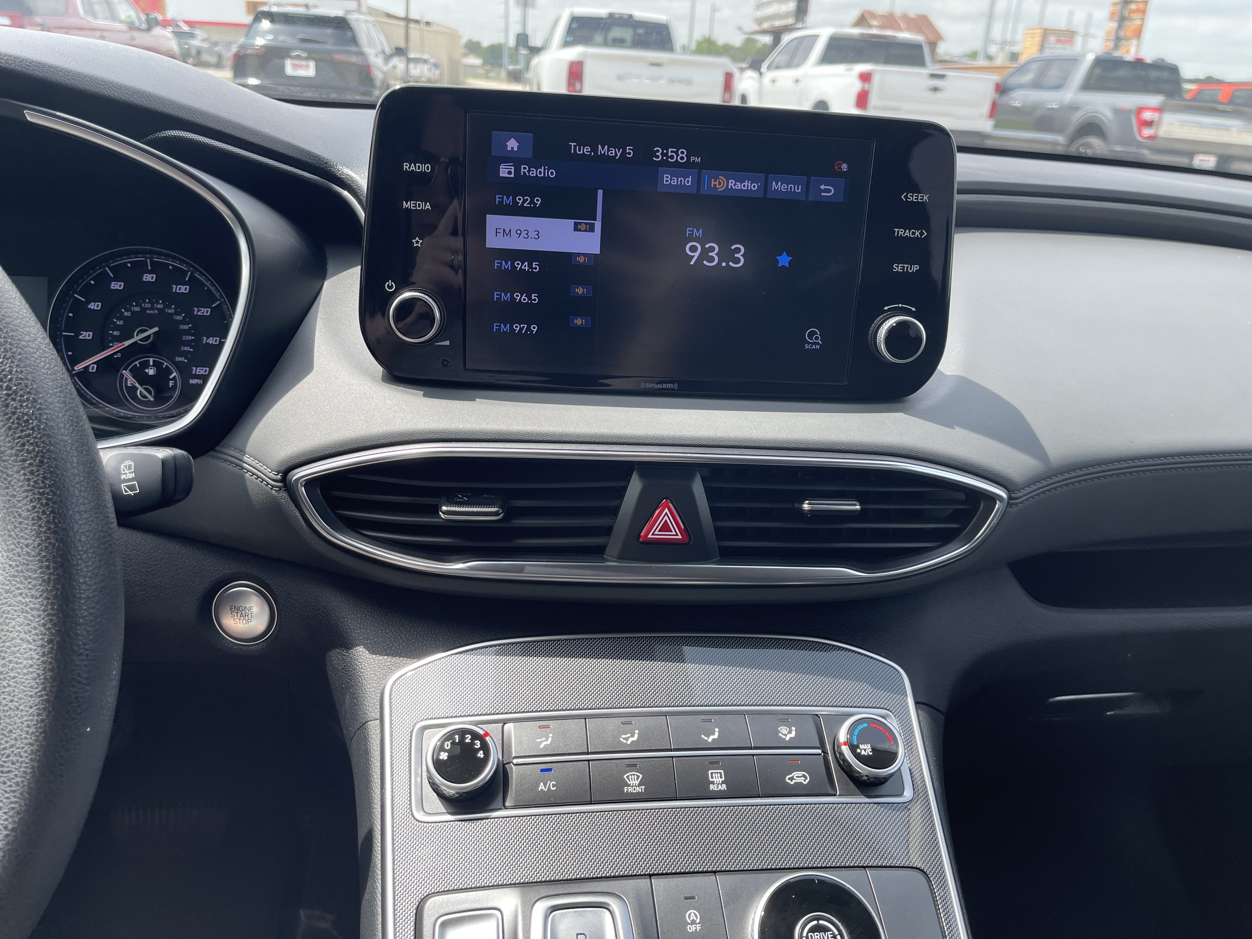 Used 2022 Hyundai Santa Fe SEL FWD image 23