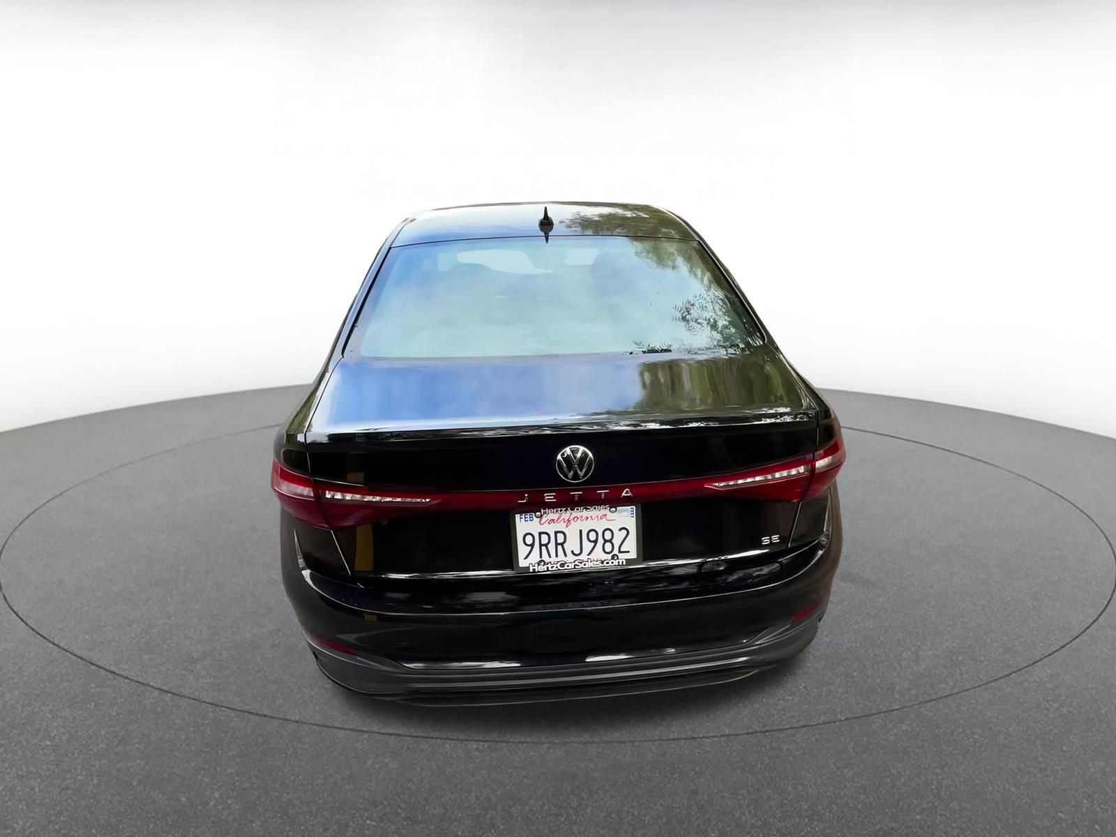 Used 2025 Volkswagen Jetta SE image 12