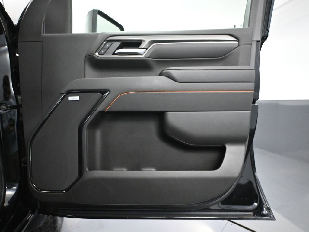 Used 2025 GMC Sierra 3500 AT4 image 53