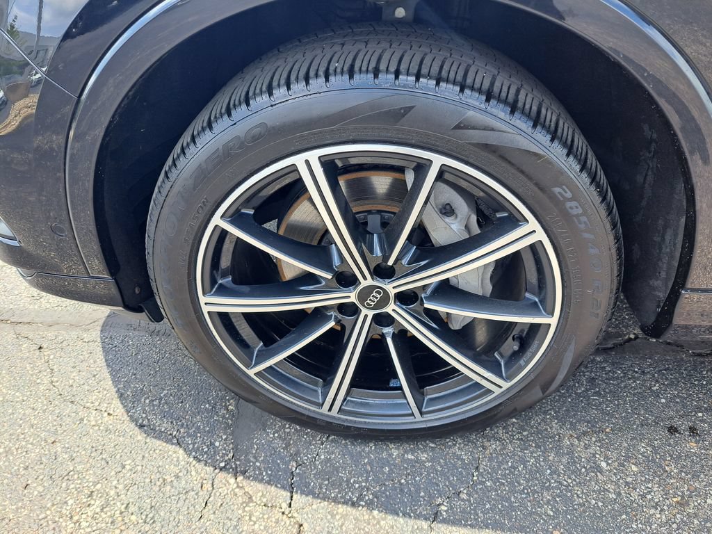 Used 2021 Audi Q7 3.0T Premium Plus w/ Premium Plus Package AWD/4WD image 39