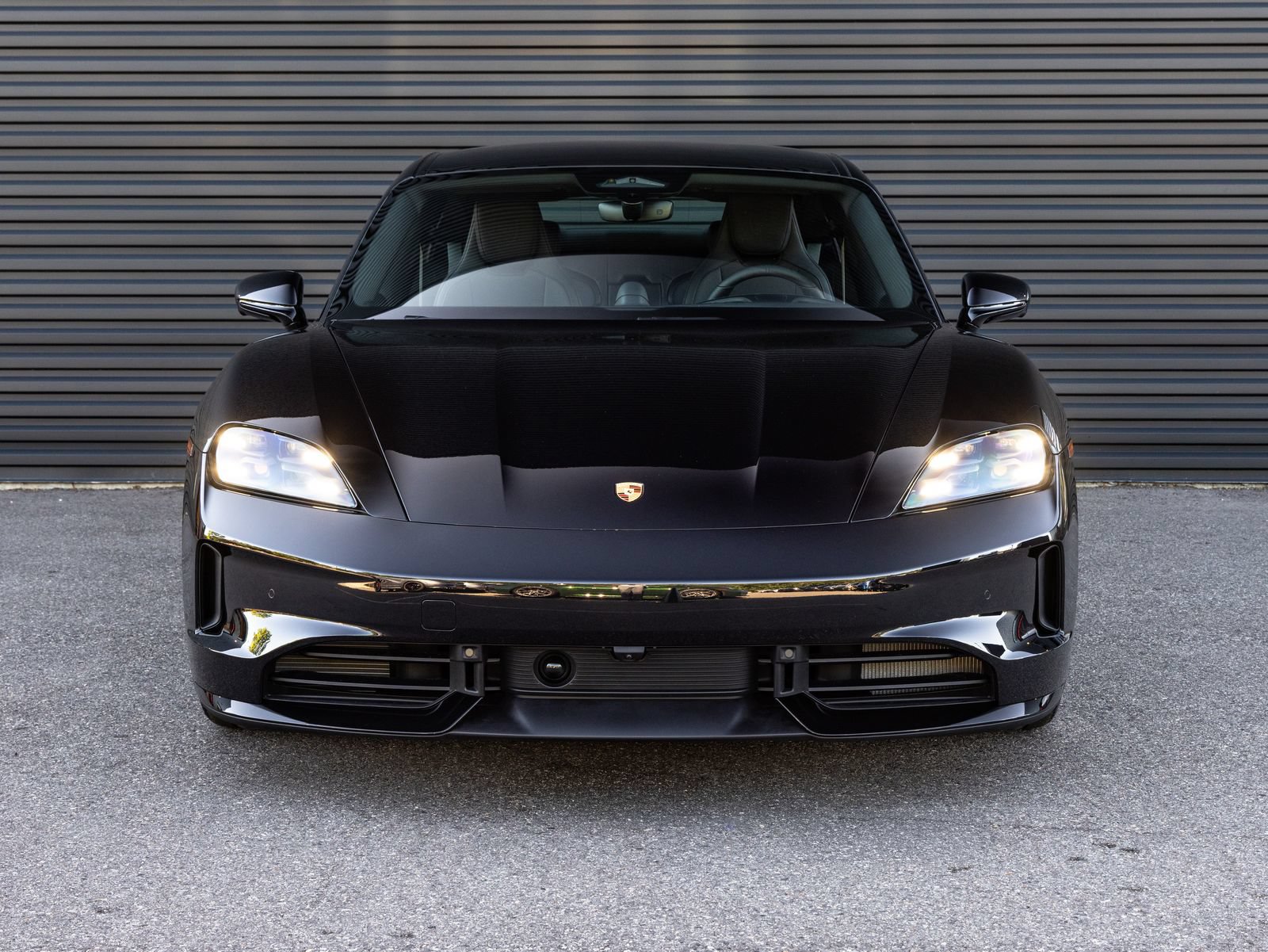 New 2026 Porsche Taycan RWD image 7