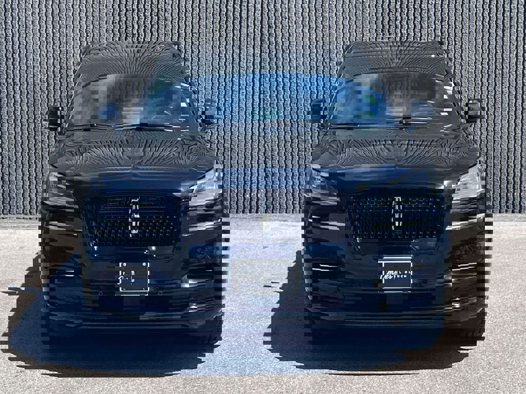 Used 2023 Lincoln Aviator Reserve w/ Jet Package image 4