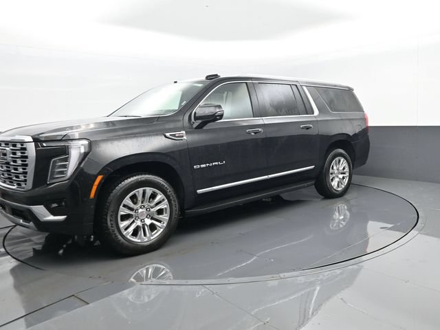 Used 2025 GMC Yukon XL Denali AWD/4WD image 2