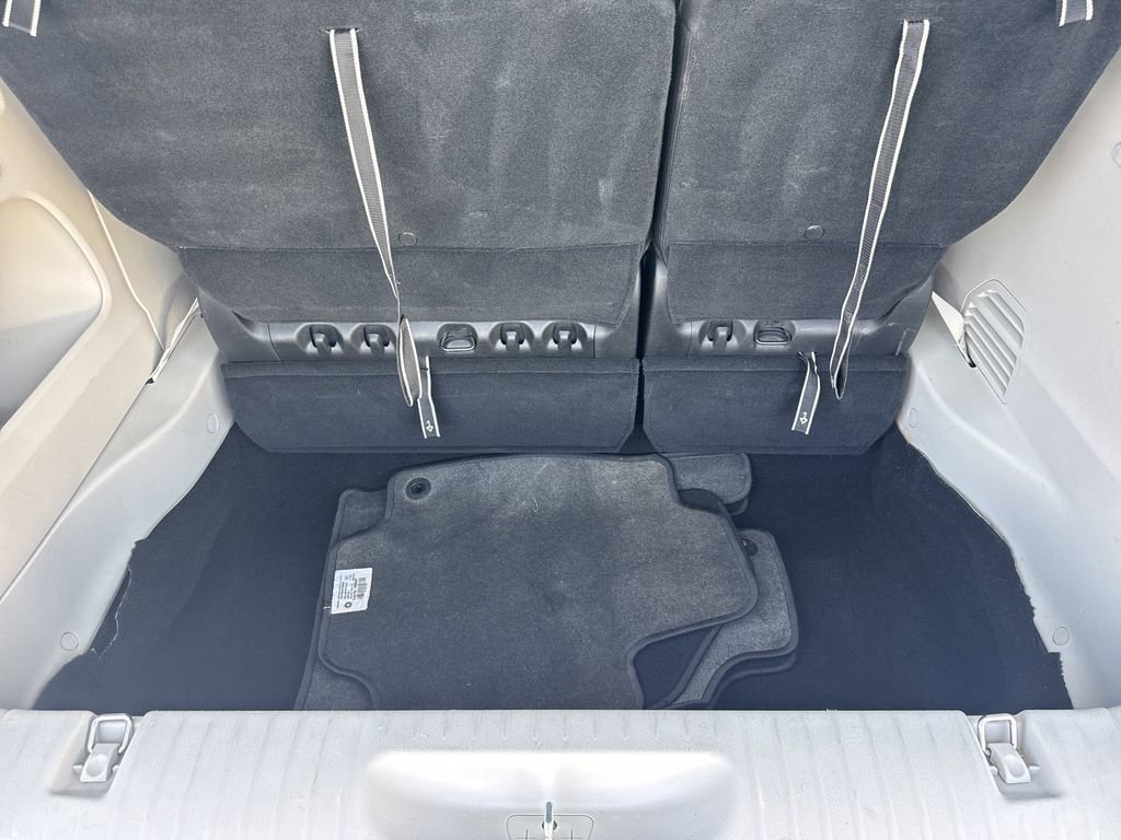 Used 2024 Chrysler Pacifica Touring-L image 17