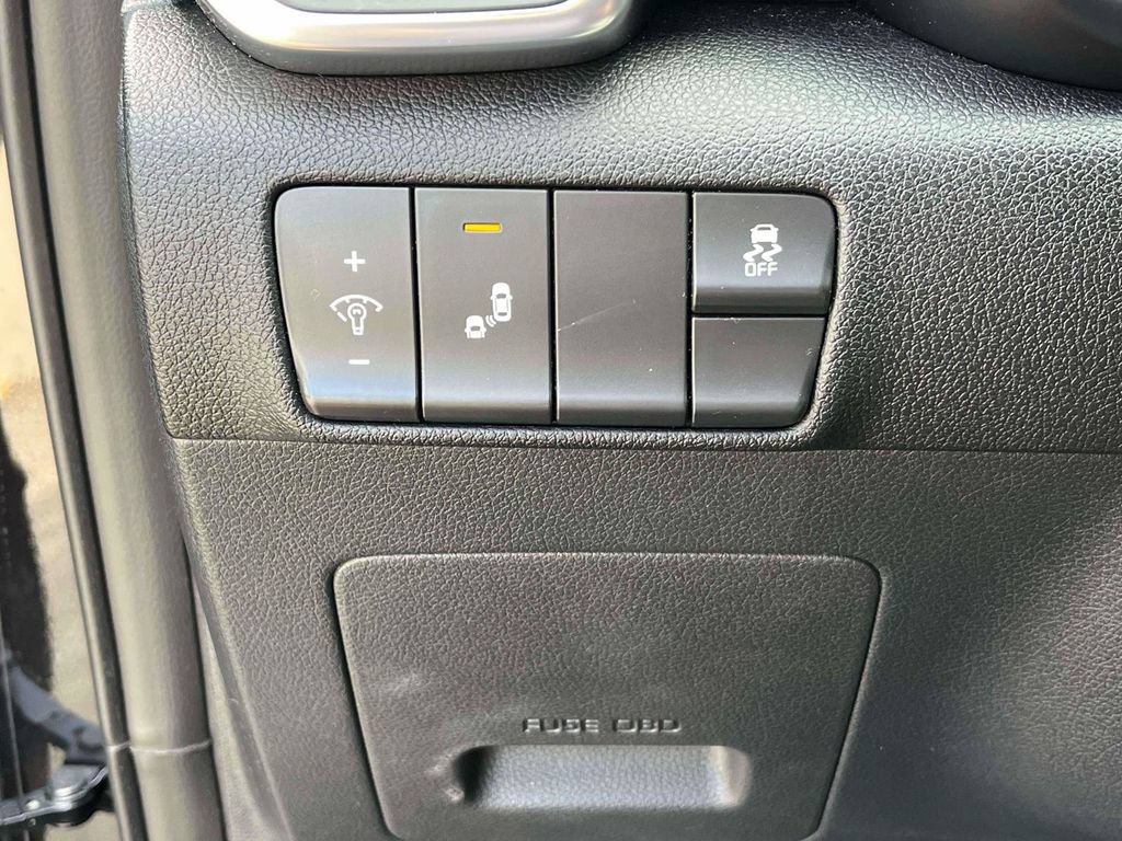 Used 2018 Kia Sportage EX w/ EX Sport Appearance Package FWD image 17