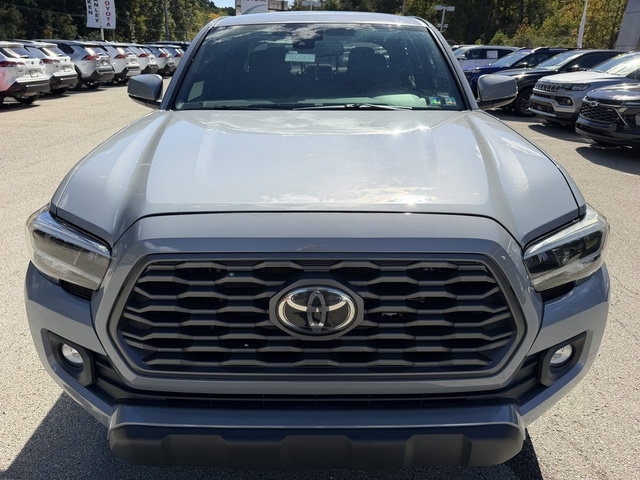 Certified 2020 Toyota Tacoma TRD Off-Road AWD/4WD image 8