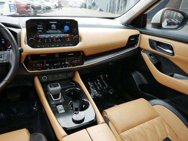 Certified 2023 Nissan Rogue Platinum AWD/4WD image 14