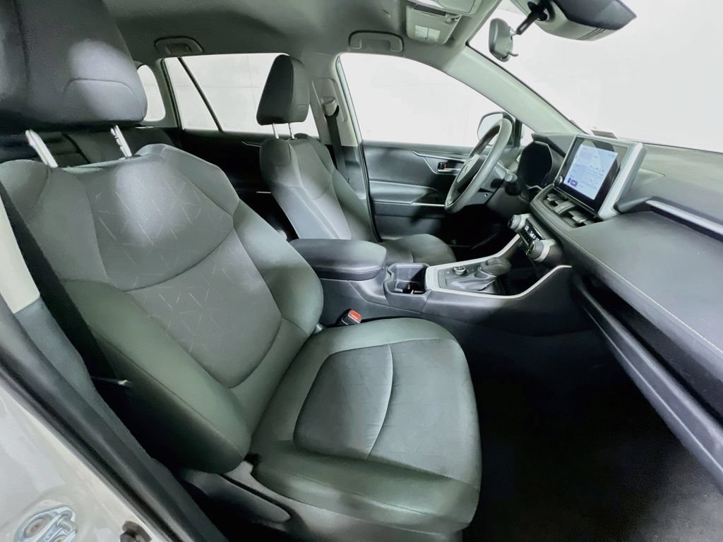 Certified 2025 Toyota RAV4 XLE AWD/4WD image 24