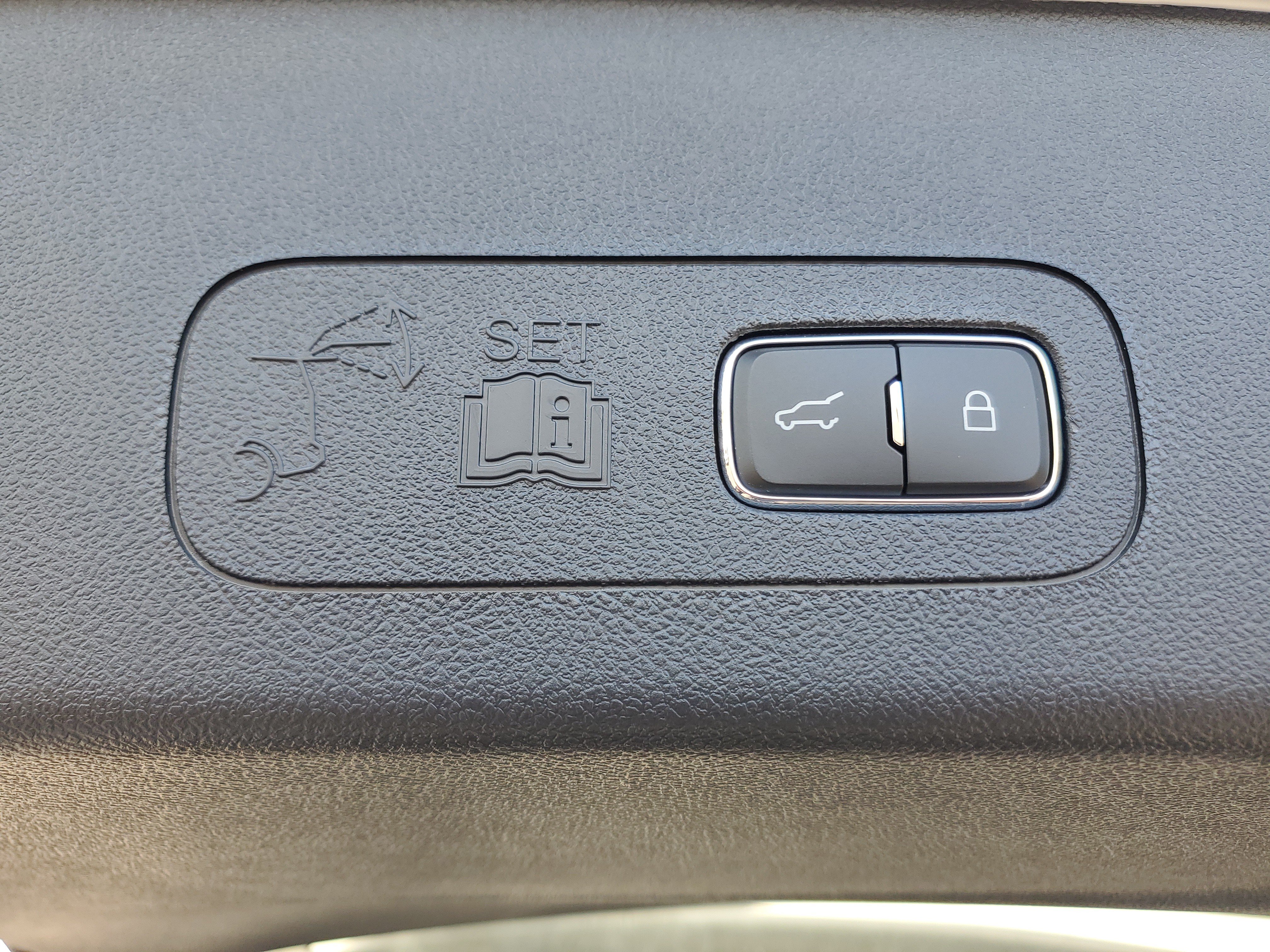 New 2027 Lincoln Aviator Reserve w/ Jet Appearance Package AWD/4WD image 30