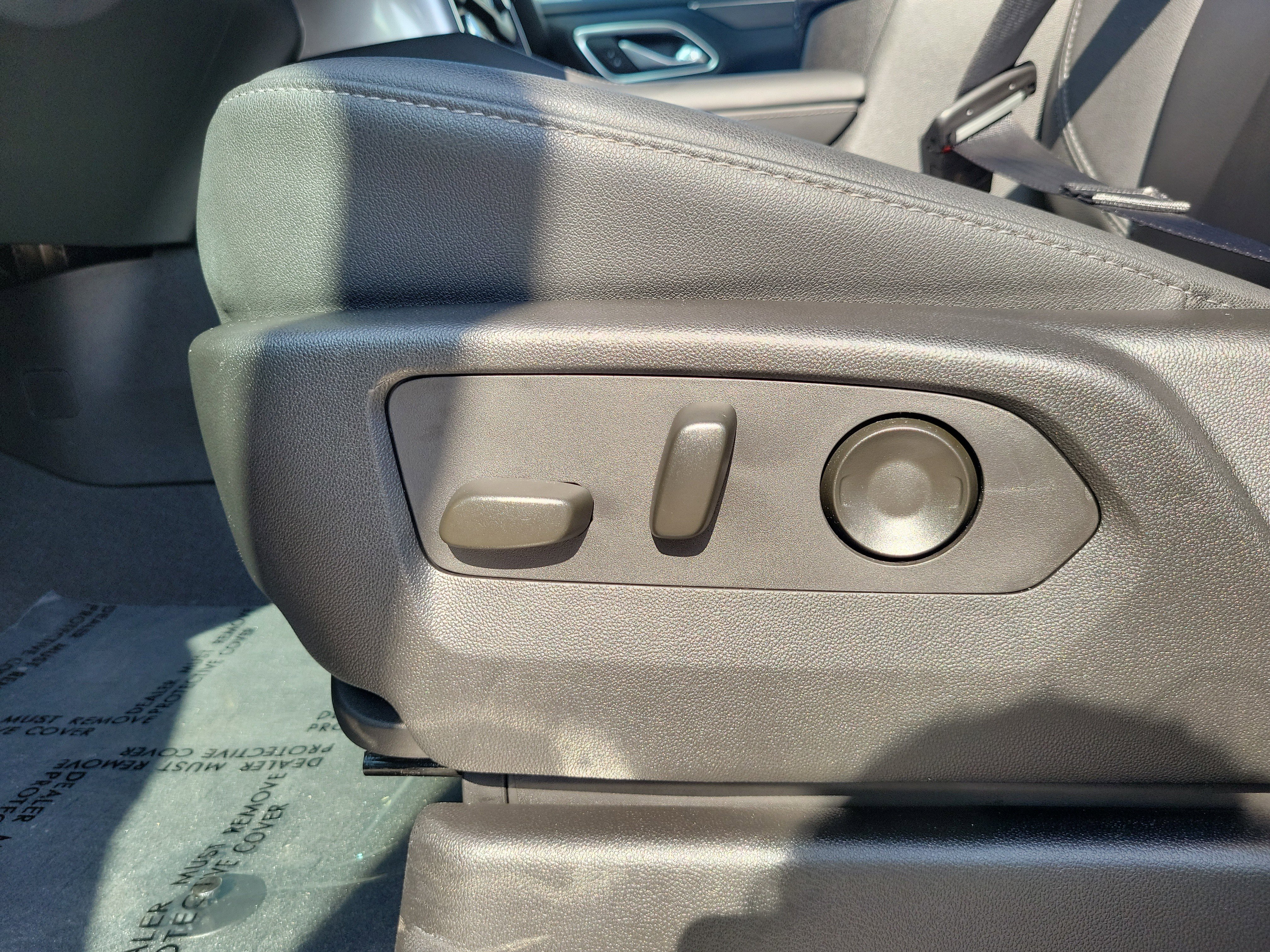 Used 2024 Chevrolet Tahoe Z71 w/ Luxury Package AWD/4WD image 14