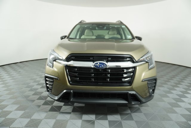 New 2025 Subaru Ascent Limited image 2