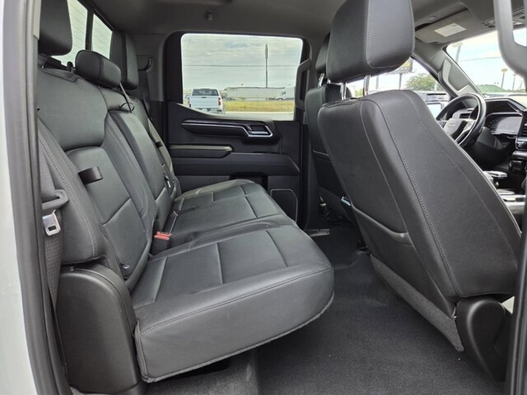 Used 2023 Chevrolet Silverado 1500 LTZ w/ LTZ Convenience Package II AWD/4WD image 15