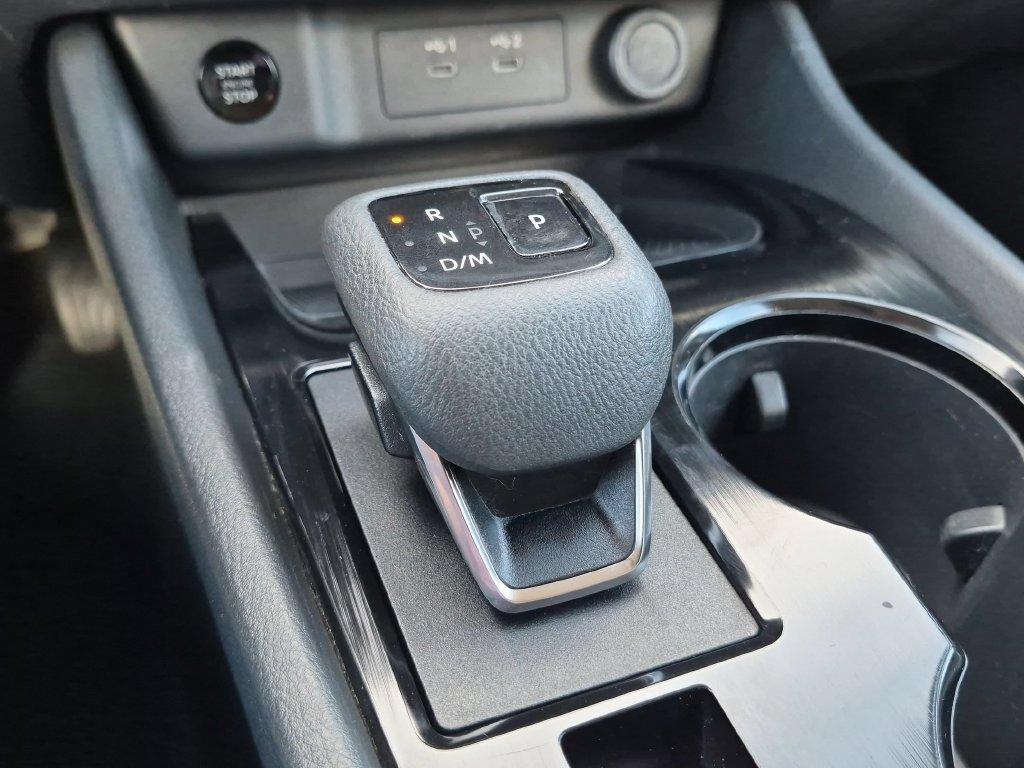 Used 2024 Nissan Rogue SV AWD/4WD image 26