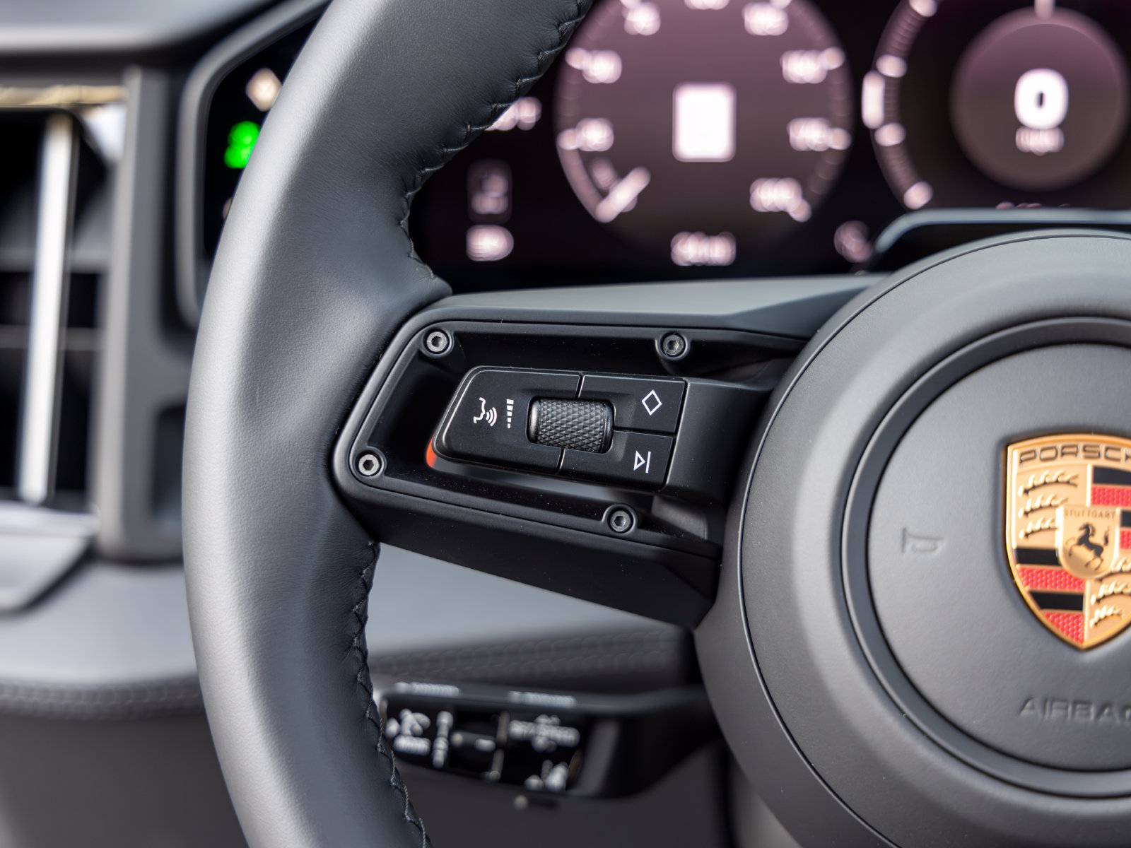 New 2026 Porsche Cayenne Electric Coupe AWD/4WD image 37