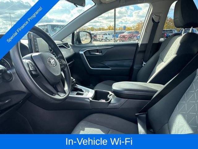 Used 2022 Toyota RAV4 XLE image 9