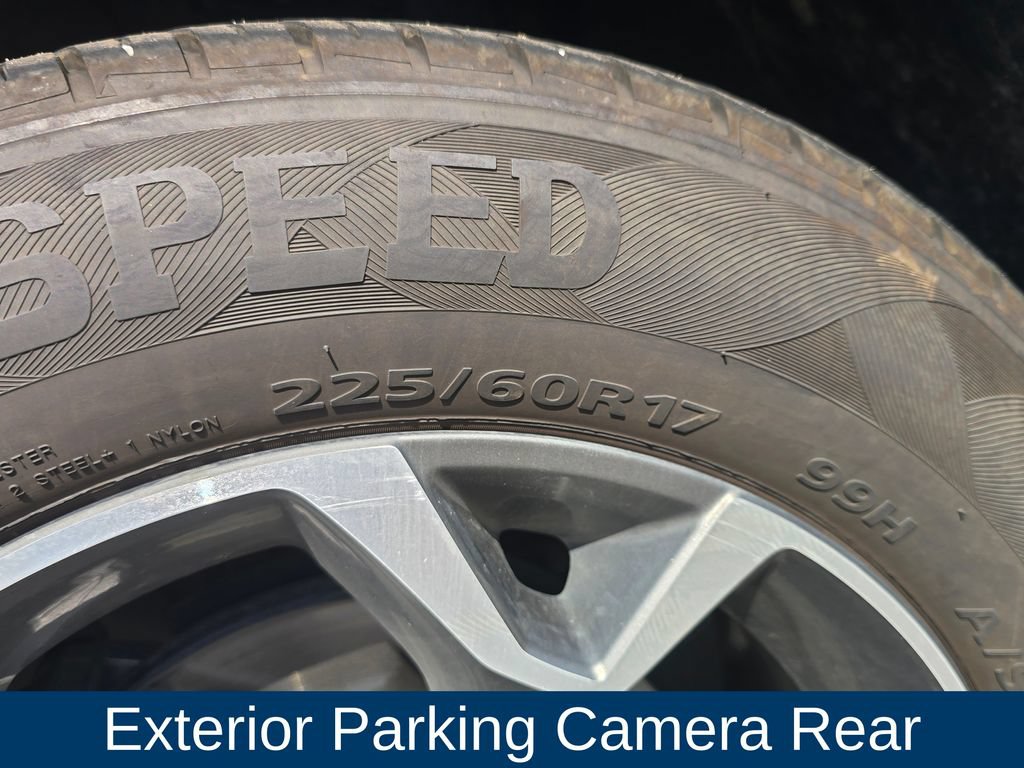 Used 2025 Chevrolet Trax LT FWD image 10