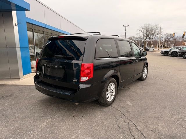 Used 2019 Dodge Grand Caravan SXT image 9