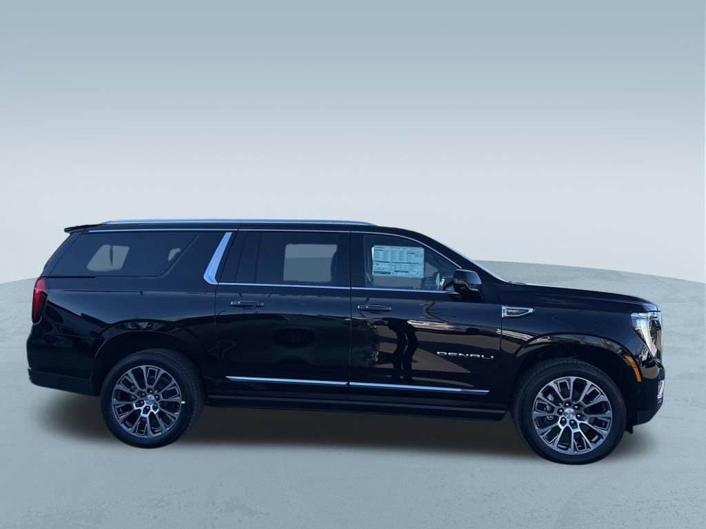 New 2026 GMC Yukon XL Denali w/ Sun & Power Step Package image 10