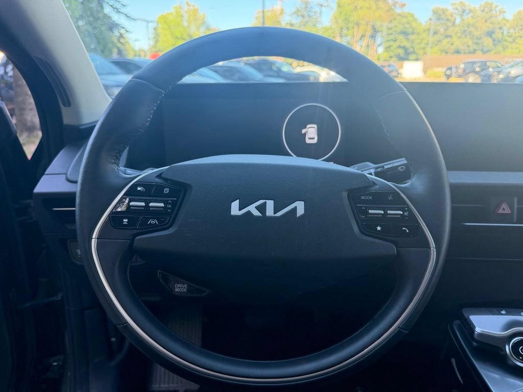 Used 2024 Kia EV6 Light AWD/4WD image 11