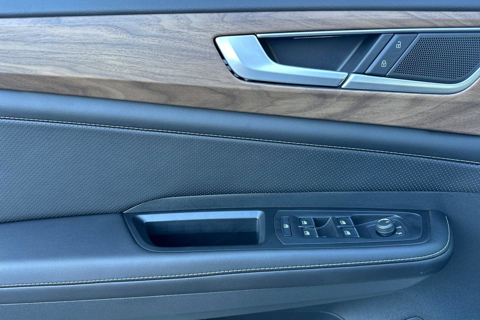 New 2026 Volkswagen Atlas SE image 10