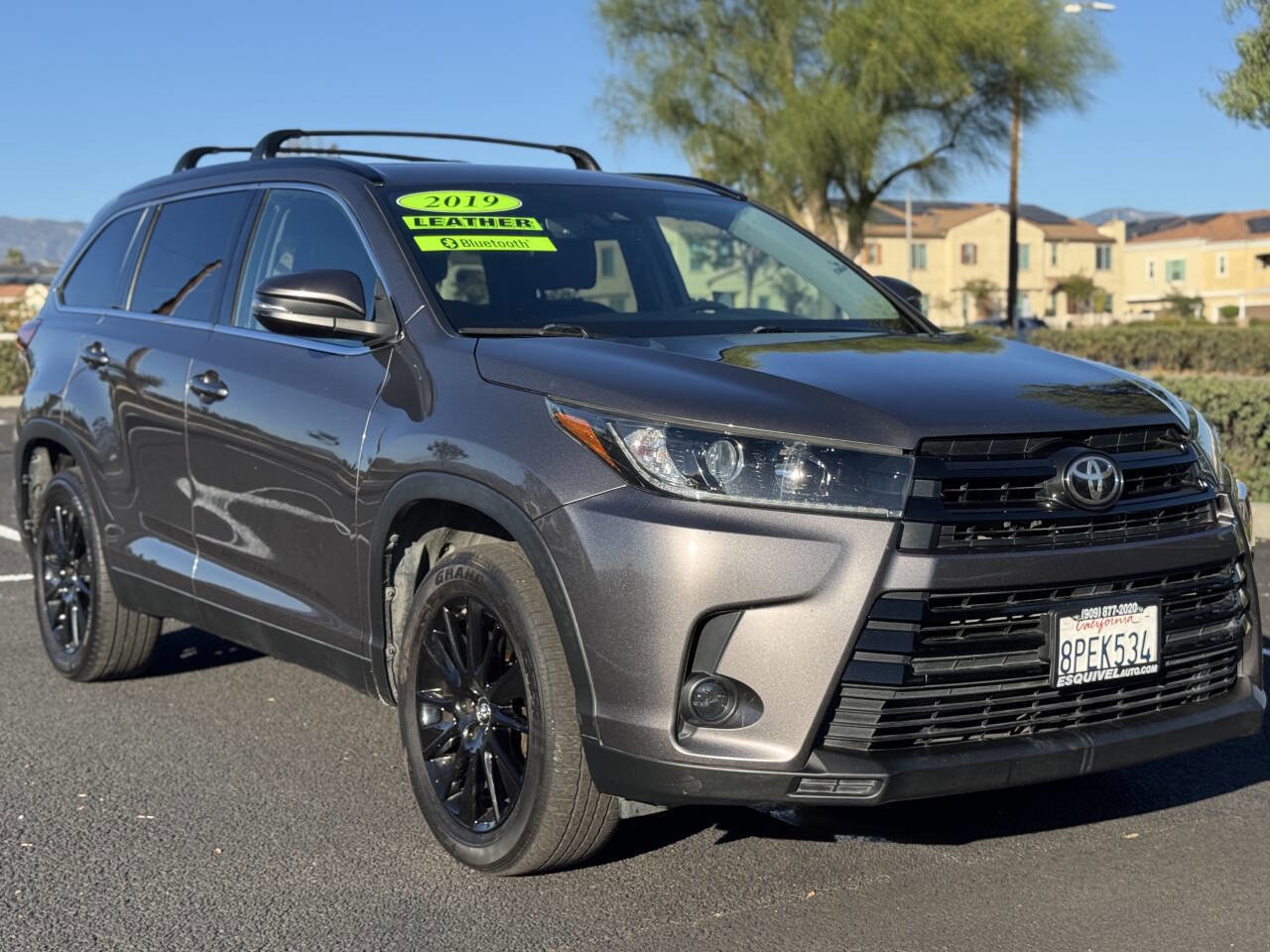 Used 2019 Toyota Highlander SE