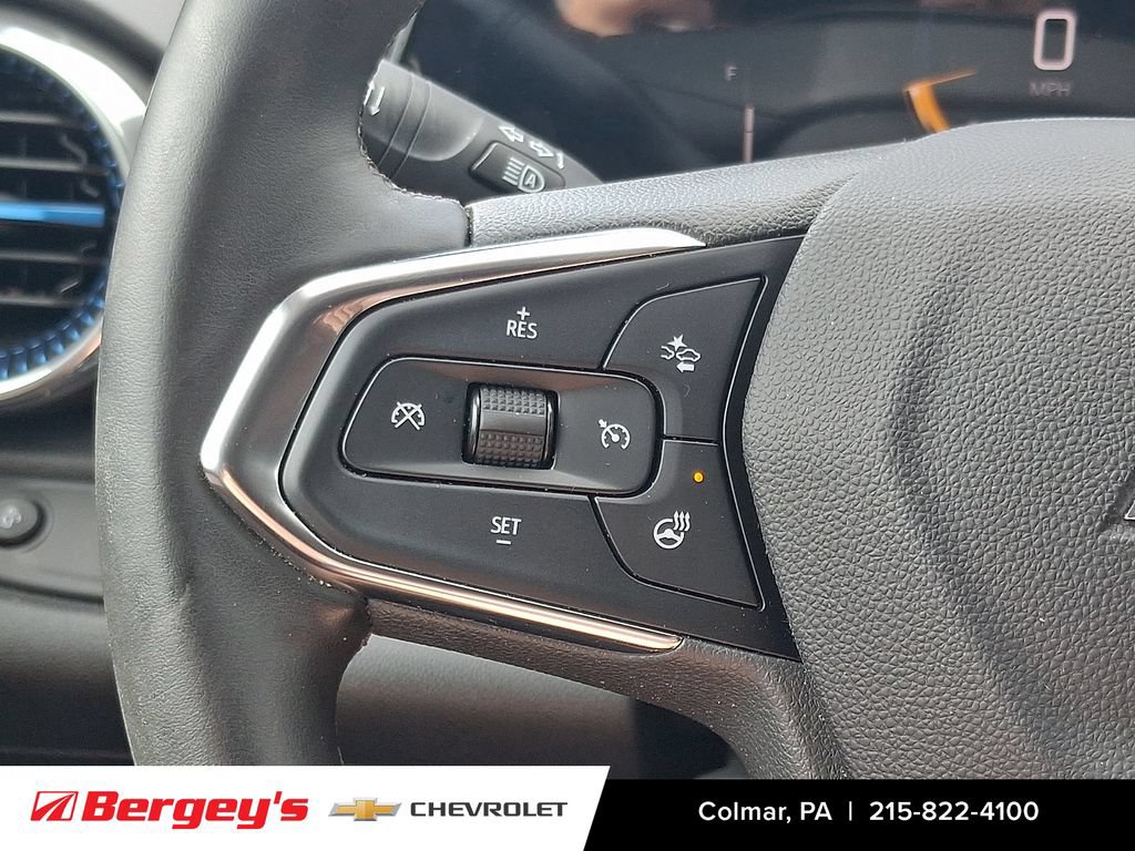 Certified 2026 Chevrolet Trax LT w/ Midnight Edition FWD image 23