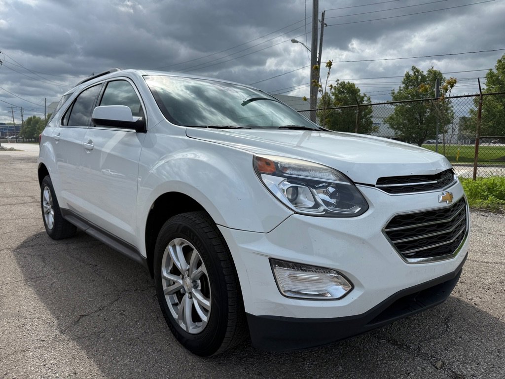 Used 2017 Chevrolet Equinox LT w/ Convenience Package AWD/4WD image 1