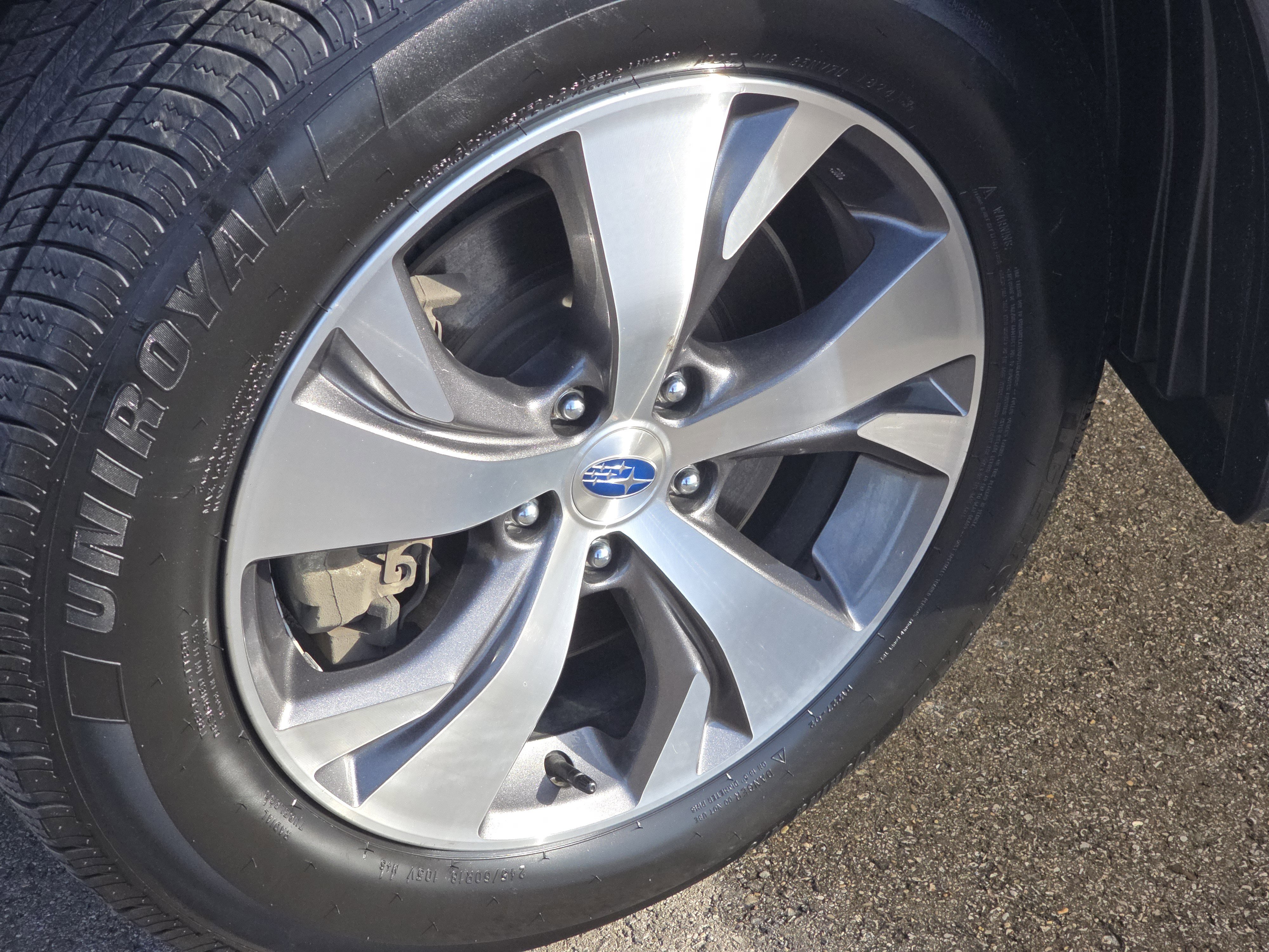 Used 2021 Subaru Ascent Premium w/ Convenience Package image 13