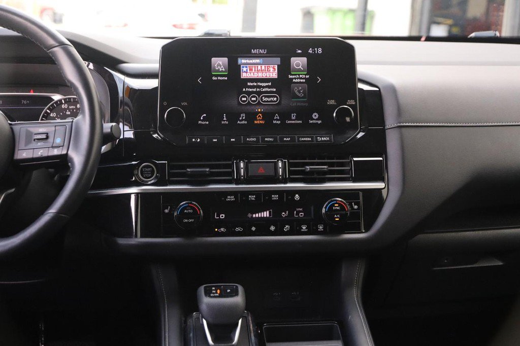 Used 2023 Nissan Pathfinder SL AWD/4WD image 27