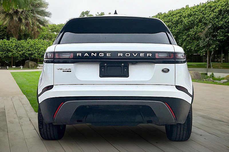 Used 2020 Land Rover Range Rover Velar S image 4