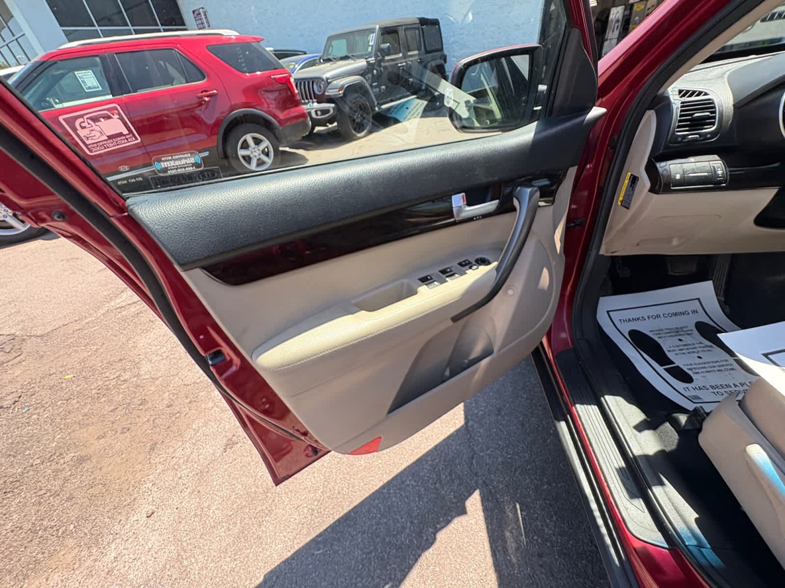 Used 2014 Kia Sorento LX FWD image 12